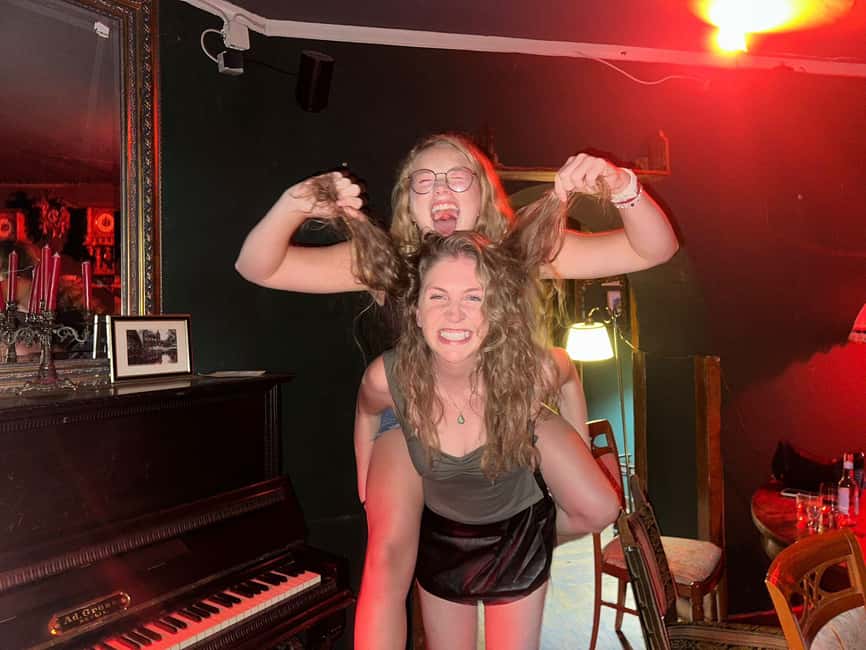Berlin Pubcrawl: Shots, Party Games, Prices & VIP Club Entry - Why the guides matter so much