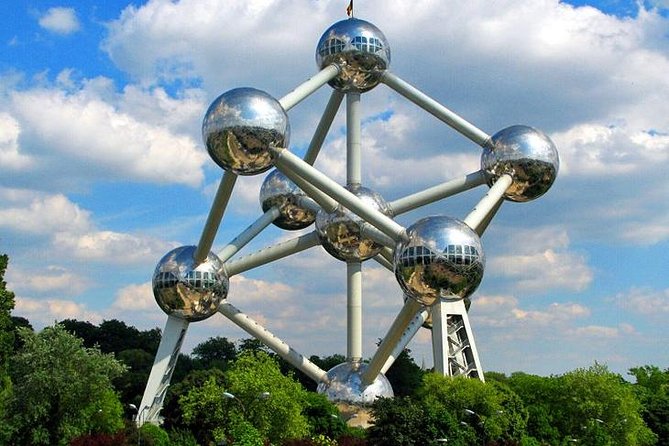 Best of Brussels : Private Luxury Tour - Manneken Pis and the old center