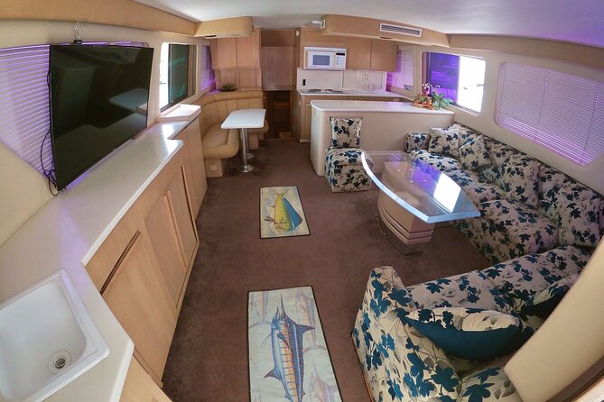 Biggest Luxury Yacht Boat Best in Cancun up to 28 pax - What the $720 price really buys you