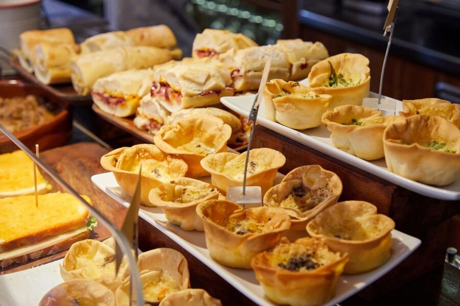 Bilbao: Exclusive Food & Wine Tasting Tour with Local Guide - Key points to know before you book