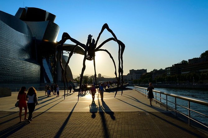 Bilbao: Guggenheim Like Never Before: VIP Access. Small Group.Top - Why the Guggenheim works best with a guide