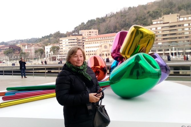 Bilbao: Guggenheim Like Never Before: VIP Access. Small Group.Top - Who will get the most from this Guggenheim tour