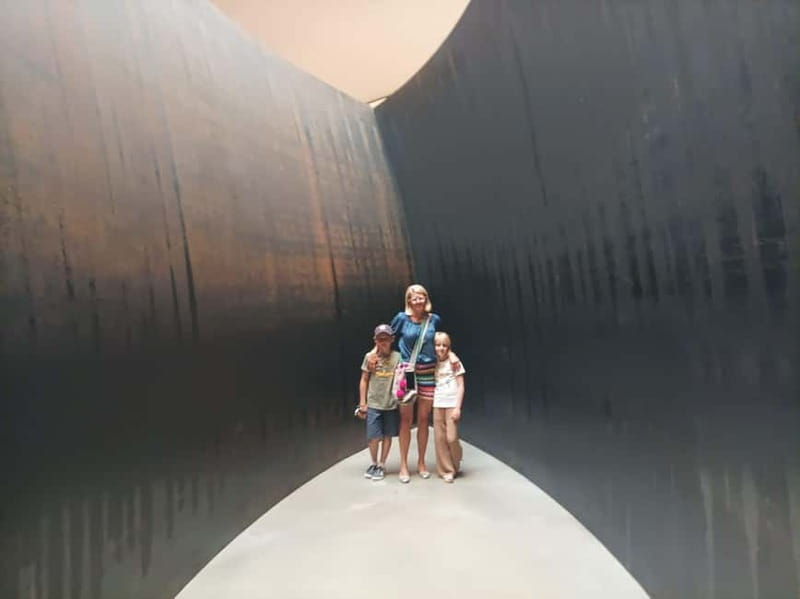 Bilbao: Guggenheim VIP Experience. Small Group. Expert Guide - Small groups, personal questions, and flexible pacing
