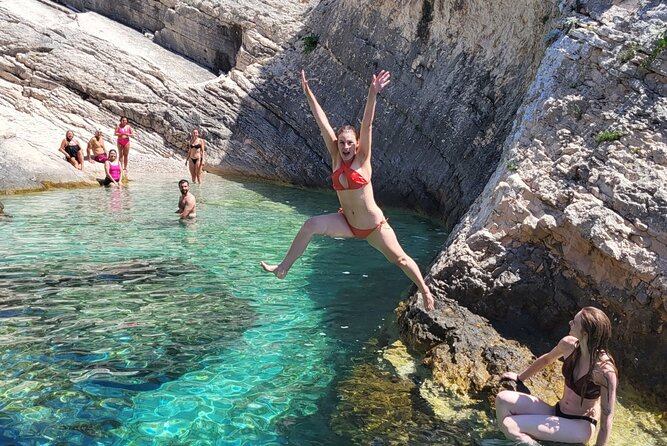 Blue Cave & Hvar, 5 Islands Speedboat with Luxury Seats in Shade - The Pakleni Islands and Hvar’s long afternoon