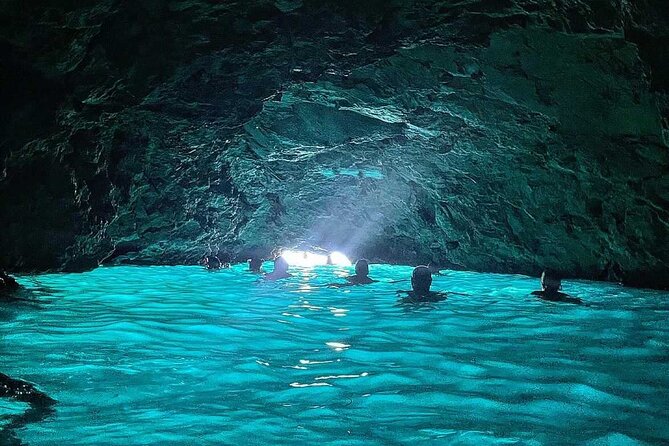 Blue & Green Cave Experience: Drinks, Snorkeling & Šunj Beach - Why this four-hour boat trip works well