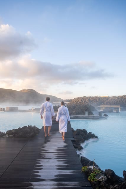 Blue Lagoon: Premium Admission with Drinks and Face Masks - Changing Rooms, Lockers, and the First Dip