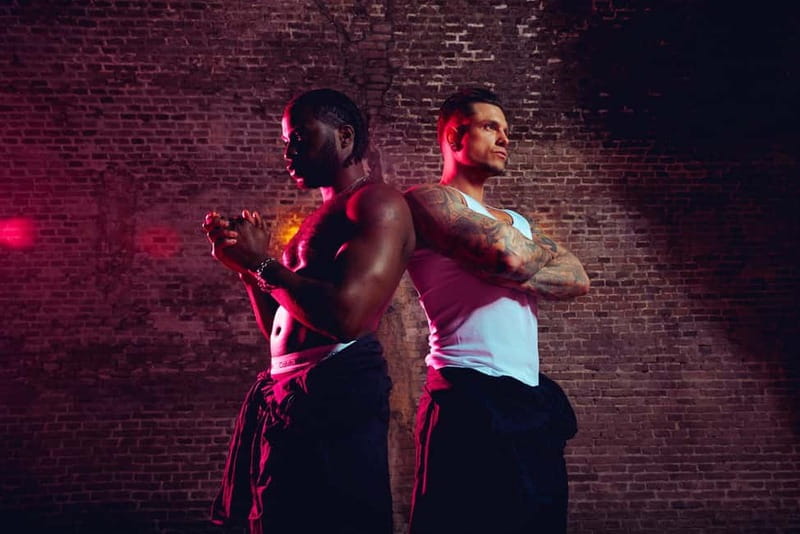 Bonton Rotterdam: Exclusive Male Dance Show Ticket - A Respectful Setting for Women and Men