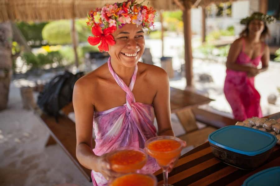 Bora Bora Luxury Tour and Beach Picnic - Booking and cancellation basics