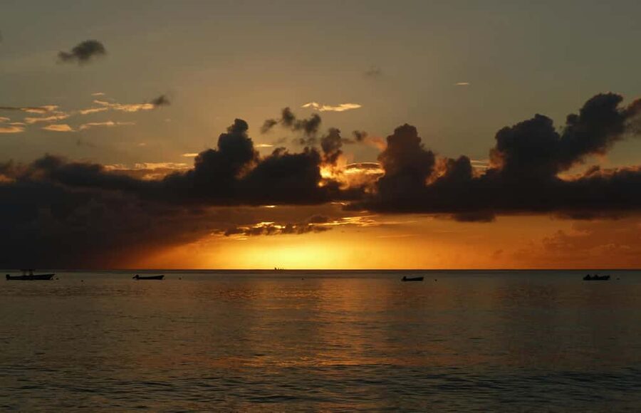 Bridgetown: Barbados Coastline Sunset Luxury Cruise - The first run along the Barbados coast