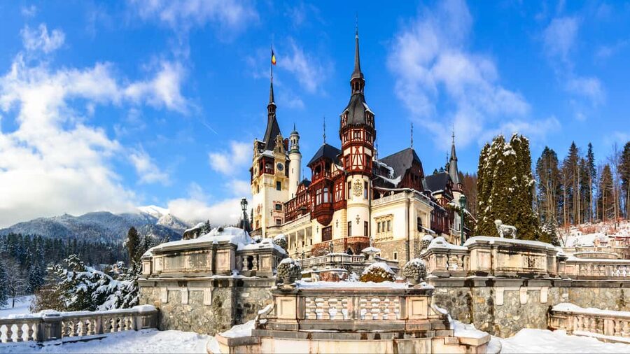 Bucharest-Peles&Bran Castles-Brasov-PREMIUM TOUR small group - Leaving Bucharest before the roads fill