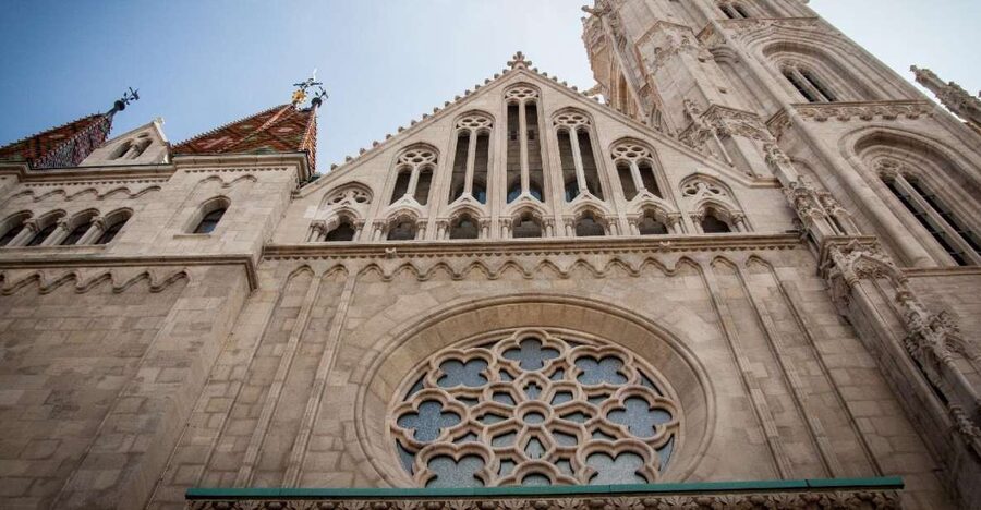 Budapest: Private Luxury Sightseeing Tour - Starting at your hotel and setting the pace