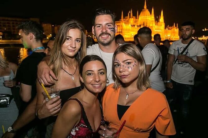Budapest: Pub Crawl & Ruin Bar Tour – Free Shots & VIP Entry - Why this crawl works in Budapest