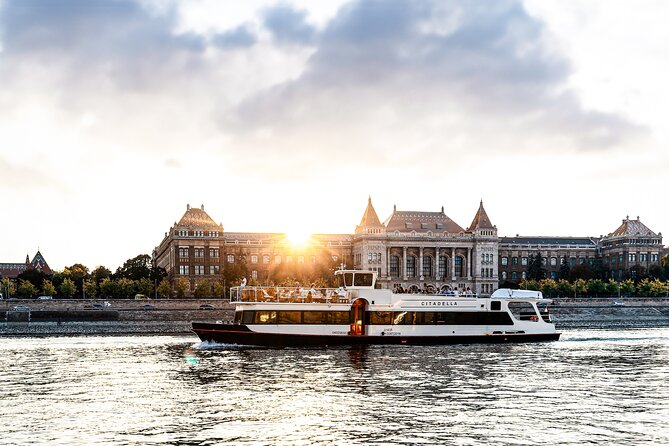 Budapest River Cruise with 1 Free Tokaj Frizzante and Audio Guide - The best time to take this cruise