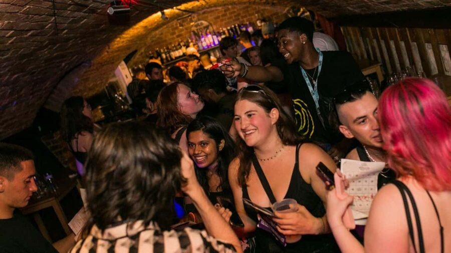 Budapest: Unmissable Bar Crawls with Shots & VIP Club Entry - How the four-hour Ultimate Pub Crawl unfolds