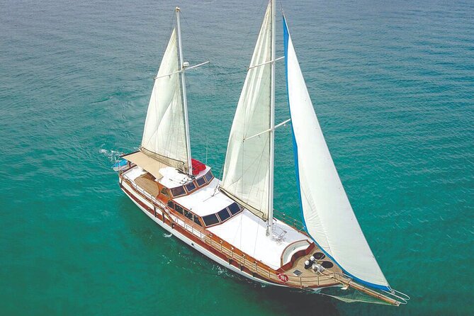 Cabo San Lucas Luxury Sailing Yacht and Dinner with a Chef - Is $199 a fair price?