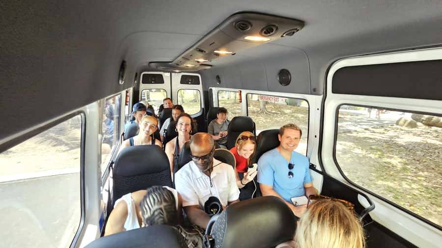 Cairns: Cape Tribulation & Daintree Rainforest Premium Tour - Lunch in the rainforest and the fruit tasting