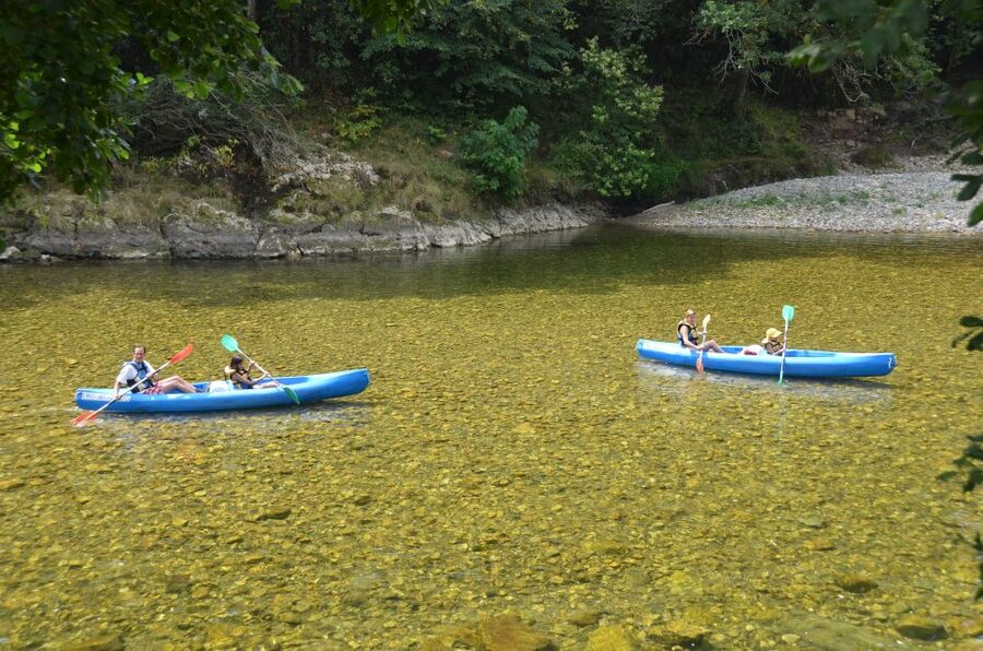 Cangas de Onís: Sella River Canoeing Adventure - Weather, river flow, and the best season