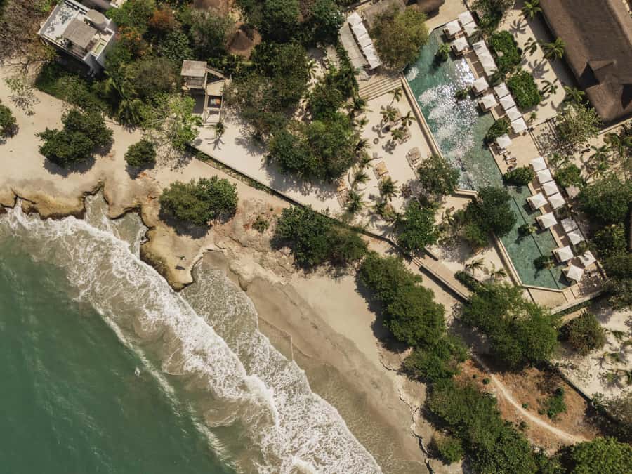 Cartagena: Makani Luxury Beach Club Day Pass - The Kai Zone and pool-centered day
