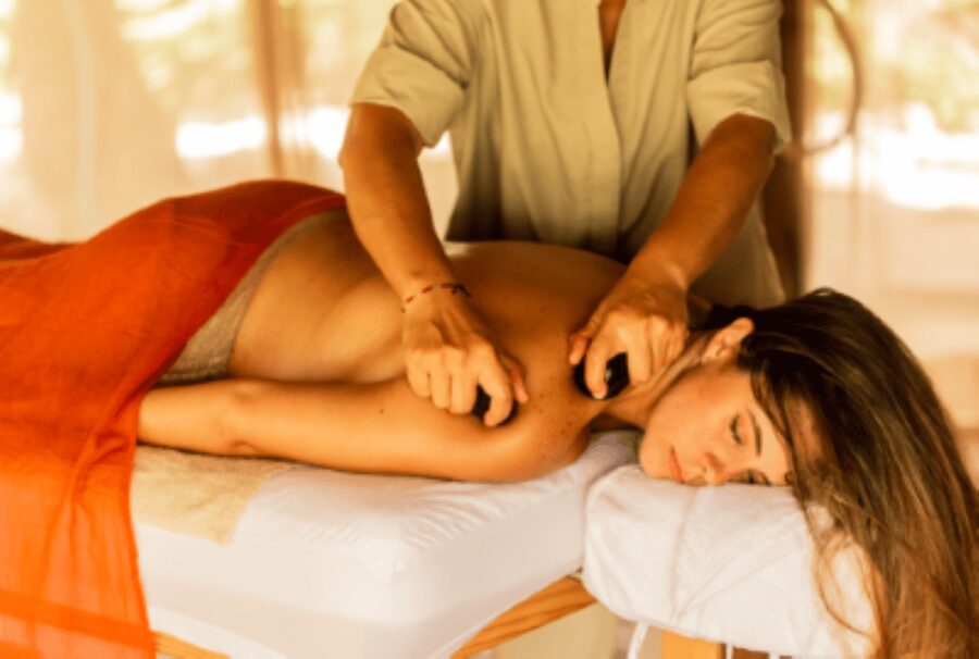 Cartagena: Makani Luxury Beach Club Day Pass - Premium spaces and their very different prices