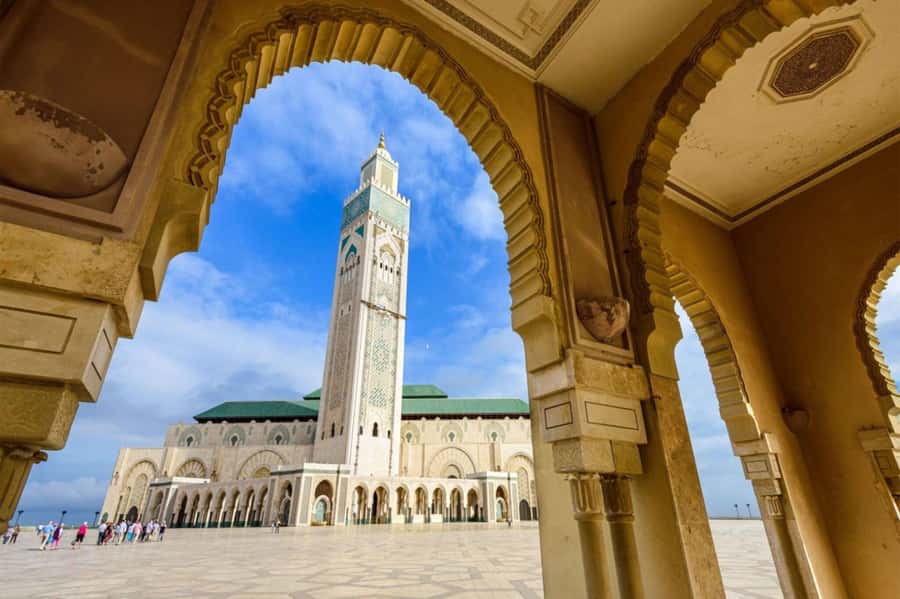 Casablanca: Hassan II Mosque Premium Tour with Entry Ticket - What the 45-minute visit feels like