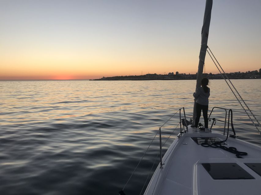 Cascais: 2-Hour Private Luxury Sunset Cruise with a Drink - Booking details that matter before you go
