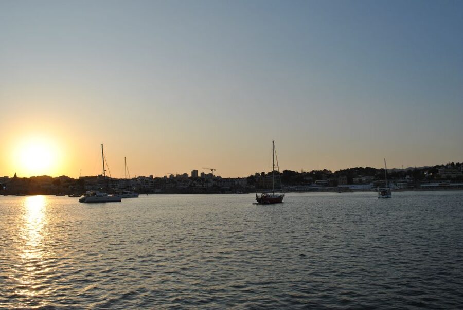 Cascais: 2-Hour Private Luxury Sunset Cruise with a Drink - A private group changes the feel of the evening