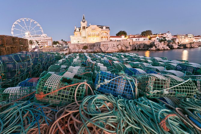 Cascais: Glamour and Decay by The Lisbon Coastline - Private Tour - The old center reveals the working village