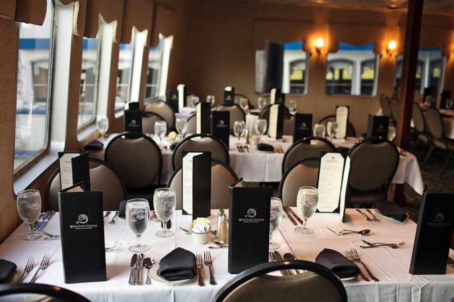 Charleston: Luxury Harbor Dinner Cruise - How to make the most of your evening