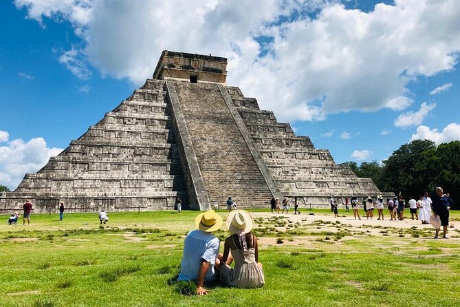 Chichén Itzá Premium Cenote y valladolid Day Tour - Chichén Itzá from Cancún: the reason to book