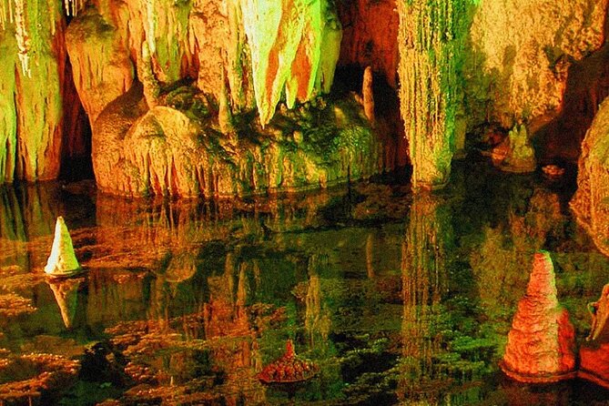 Chongqing Wulong: All inclusive luxury private trip to 2 spots - What the guides add to the day