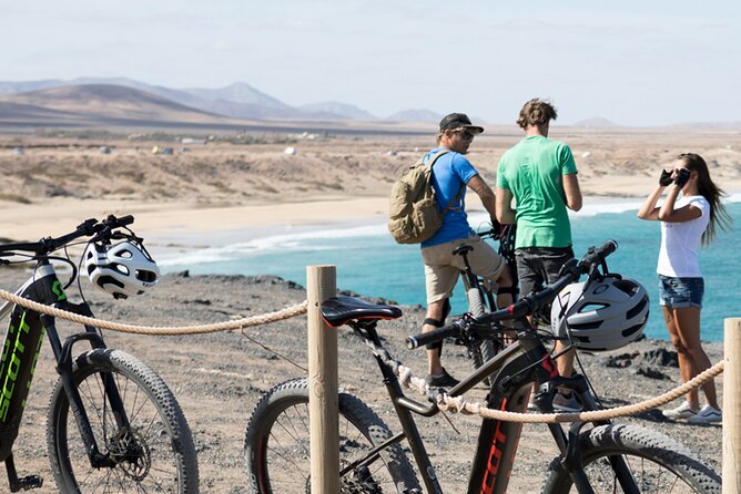 Coast to Coast PREMIUM eBike Tour; moderate level - 45 km - The Barranco de los Encantados and its rougher character