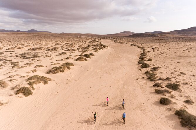 Coast to Coast PREMIUM eBike Tour; moderate level - 45 km - El Cotillo brings the Atlantic into view