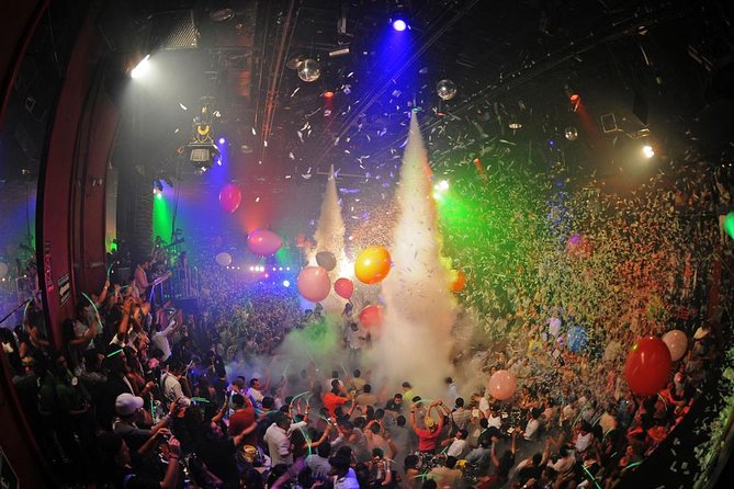 Coco Bongo Cancun Gold Member VIP Night Out by After Dark - Arriving at 8:30pm makes the biggest difference