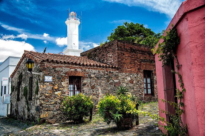 Colonia Premium Day Tour From Buenos Aires - The lighthouse and the old convent ruins