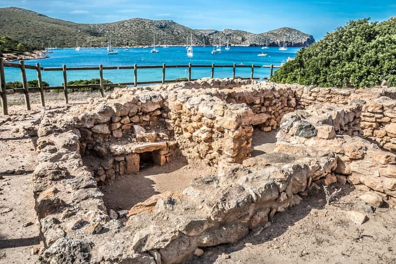 Colonia Sant Jordi: Premium & Fast Boat Tour around Cabrera - Key points to know before booking