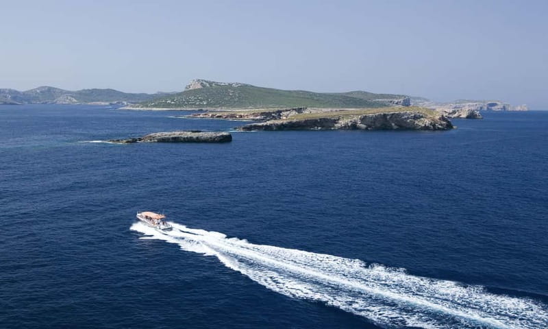Colonia Sant Jordi: Premium & Fast Boat Tour around Cabrera - Time ashore at Cabrera Port