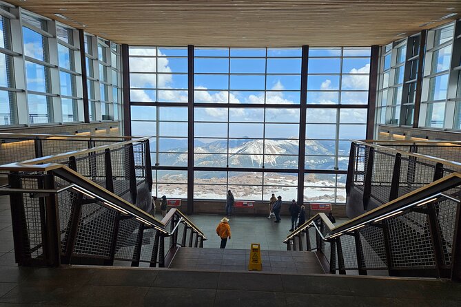 Colorado Springs Pikes Peak Luxury Jeep Tours - Snacks, drinks, and comfort on the road