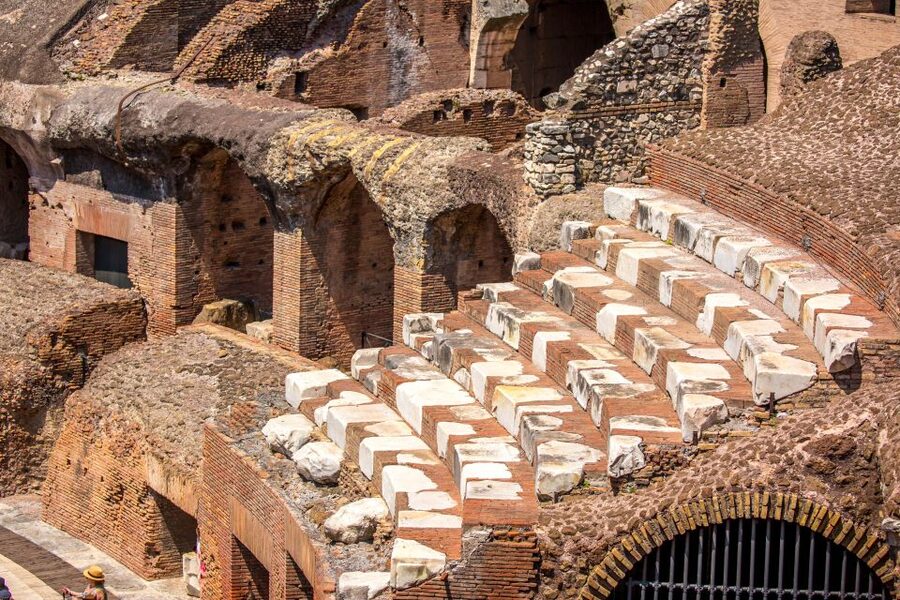 Colosseum: Semi Private Tour with VIP Arena Access - Does the tour include the Roman Forum and Palatine Hill?