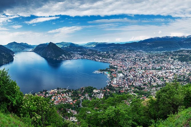 Como, Lugano & Bellagio: Exclusive Cruise–Two Countries in a Day - The Lake Como cruise and the road to Tremezzo