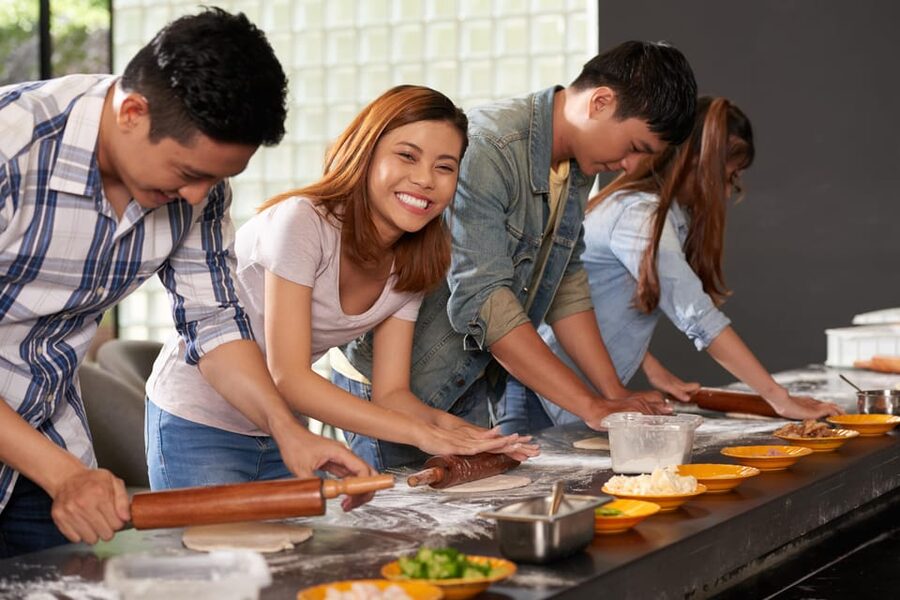 Como: Premium Pizza-Making Class at a Pizzeria - Building your own Margherita