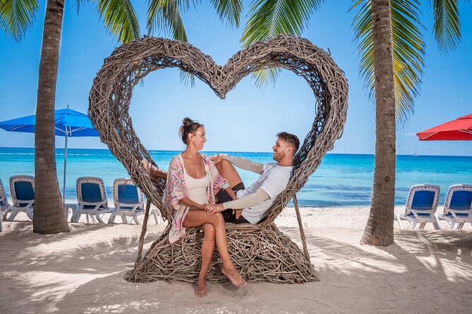 Cozumel: KUZÁ Beach Day, Buffet, Open Bar & Mexican Flavors Class - Music, games, and Mexican cultural activities