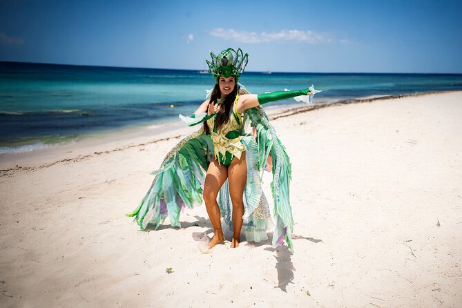 Cozumel: KUZÁ Beach Pass with Buffet, Open Bar & Activities - A buffet lunch with a few important limits