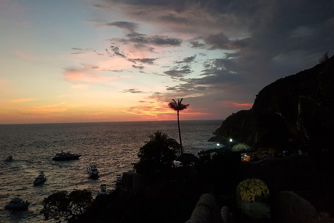 DeLuxe Cliff Divers+Sunset Exhibition byNight w/Different Options - Is $85.99 a fair price?