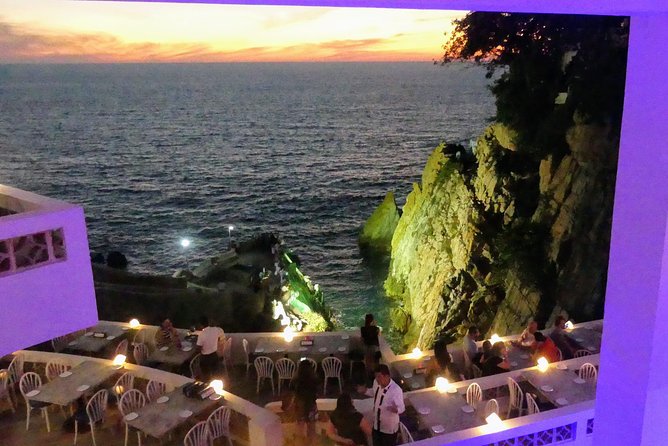 DeLuxe Cliff Divers+Sunset Exhibition byNight w/Different Options - Practical tips for getting the most from the night