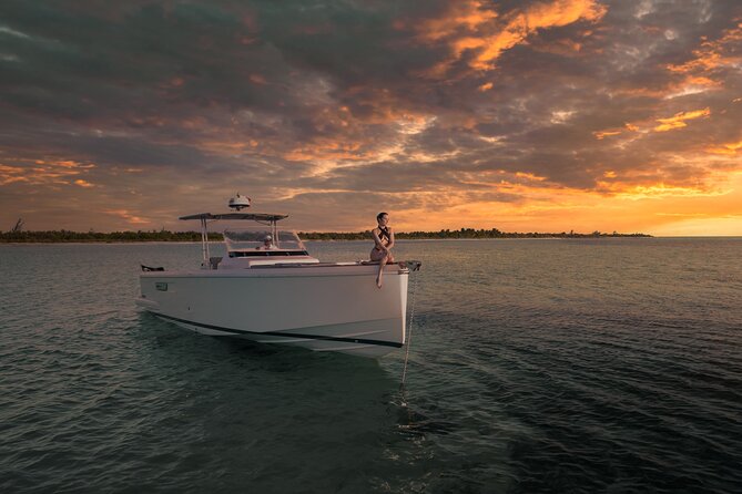 Deluxe Private Boats - 36 ft Fjord - Spending three hours at Playa El Cielo