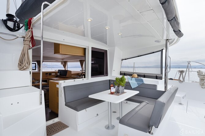 Deluxe Private Boats - 40 ft Catamaran - Who will enjoy this Cozumel charter