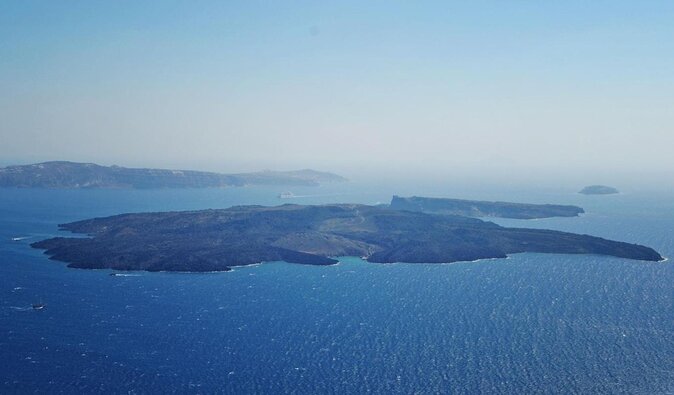 Deluxe Santorini Sailing with BBQ and Drinks Shared Tour - Why a Santorini sailing day works so well