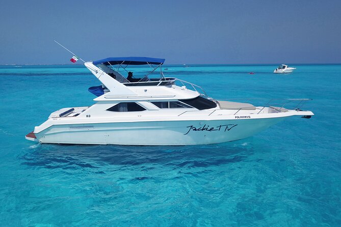 Deluxe Yacht 48FT with FlyBrige Rental in Cancun - Six and eight hours: more island time, less rushing