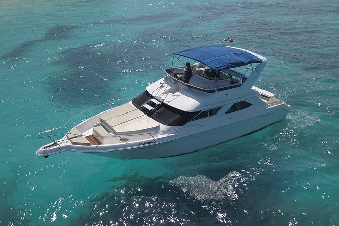 Deluxe Yacht 48FT with FlyBrige Rental in Cancun - The boat’s included gear and what it means