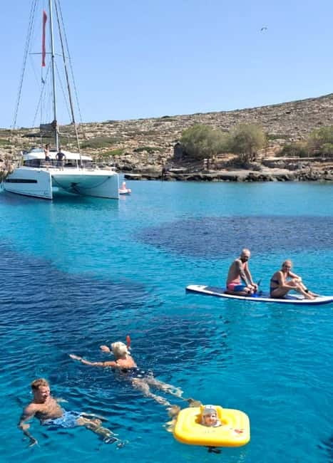 Dia Island Catamaran – Premium Lunch, Open Bar, Small Group - Should you book the Dia Island catamaran?